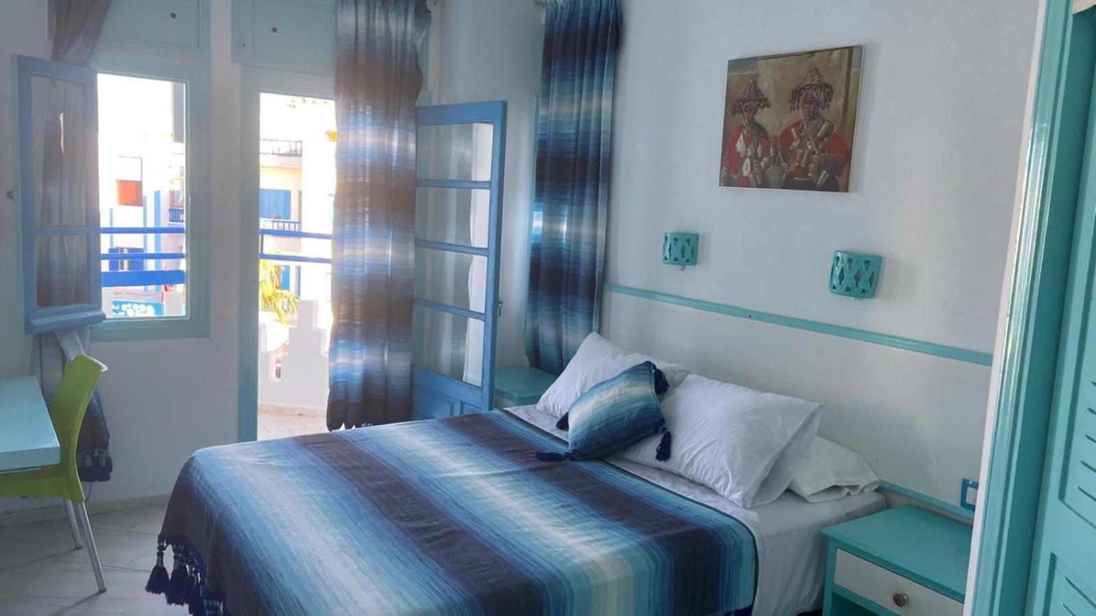 Hotel Etoile De Mer Мартил Екстериор снимка